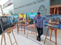 Se habilitó en la Legislatura del Chubut muestra de pinturas de González Medrano