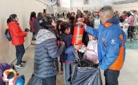 La CAI Solidaria entregó donaciones para el invierno en Gualjaina