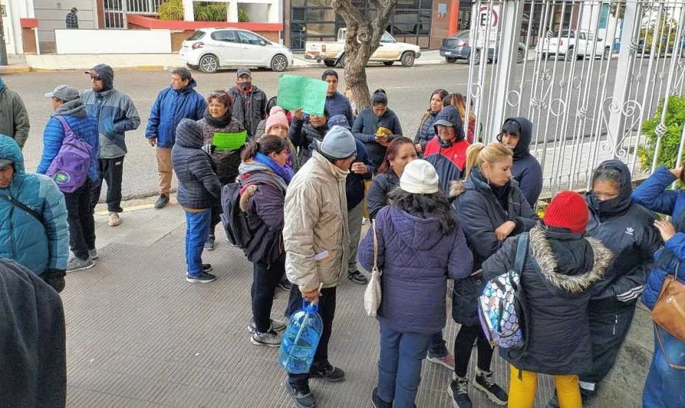 Vecinos de Fracción 14 y 15 reclamaron por la obra de cloacas que está detenida