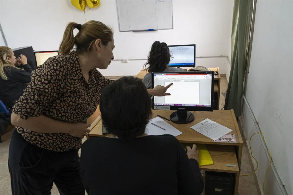 Más de un centenar de personas participan de los talleres tecnológicos