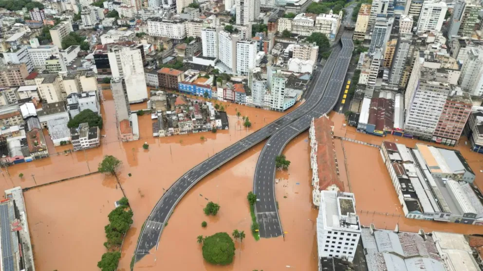 El Gobierno ofreció su "plena colaboración" a Brasil por las inundaciones, pese al tenso vínculo entre Milei y Lula