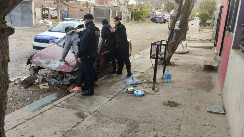 Quisieron robar elementos de un galpón pero los detuvieron