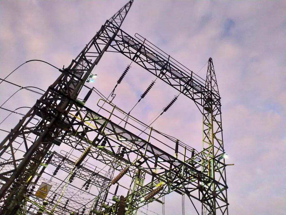 El Gobierno oficializó al plan de pago para saldar la deuda con las energéticas