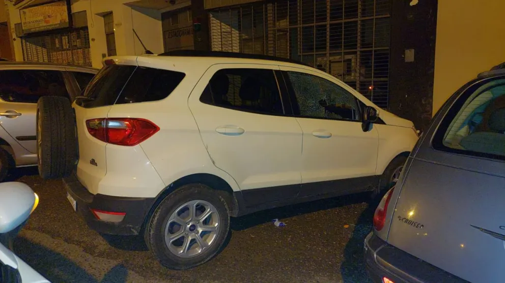 Atacó a una policía para evitar ser detenida en el centro