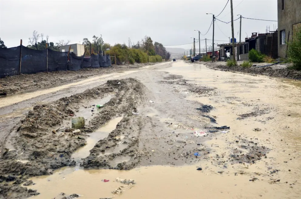 La lluvia volvió a generar inconvenientes en el tránsito en distintos puntos de la ciudad