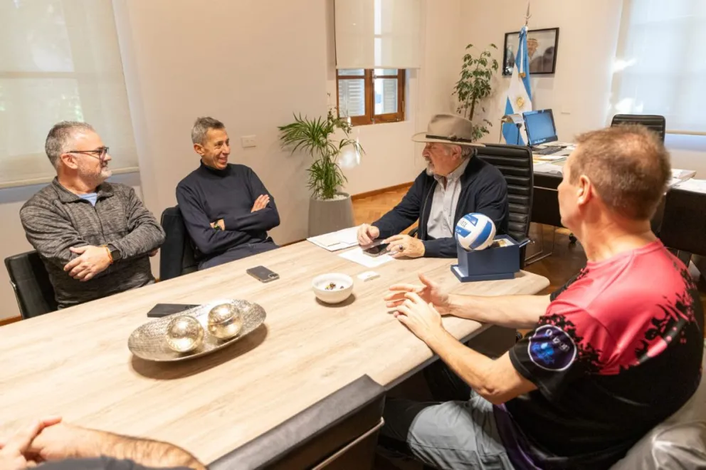 El Intendente recibió al presidente de la Asociación de Clubes de Liga Argentina de Vóley