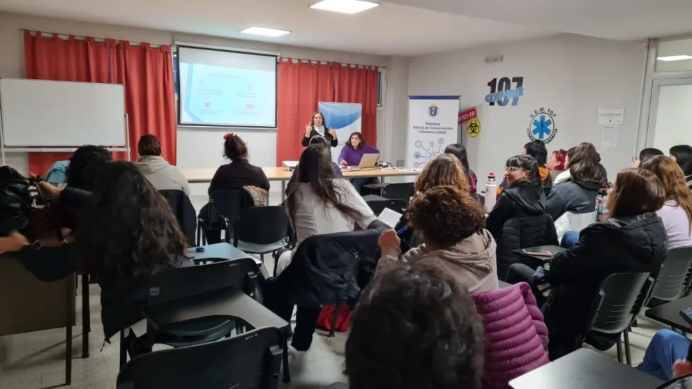 Provincia dictó una capacitación para la adecuada gestión de residuos peligrosos en el Hospital Regional