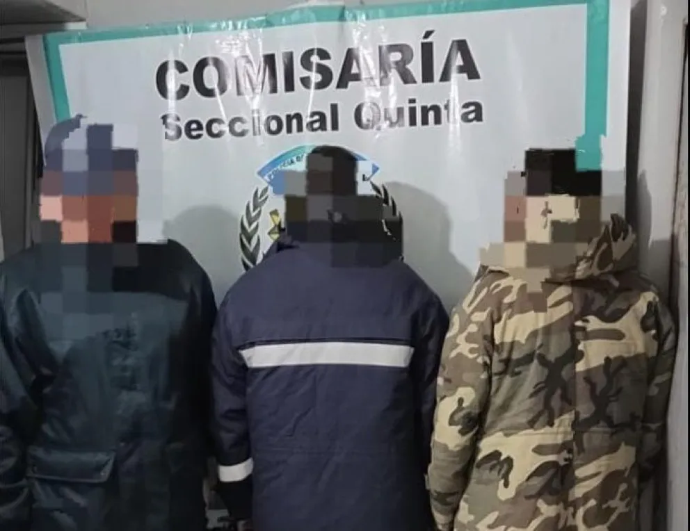 Detenidos por hurto en una farmacia