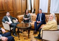 Torres se reunió con la vicepresidenta de la Nación y anticiparon su arribo a Chubut