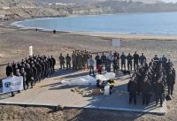 200 personas limpiaron la playa Costanera en conmemoración del Día Mundial del Reciclaje y del Día de la Armada Argentina