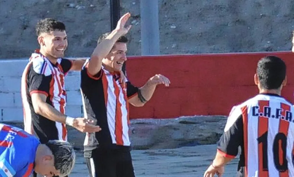 Ameghino se mantiene en la cima y va por más