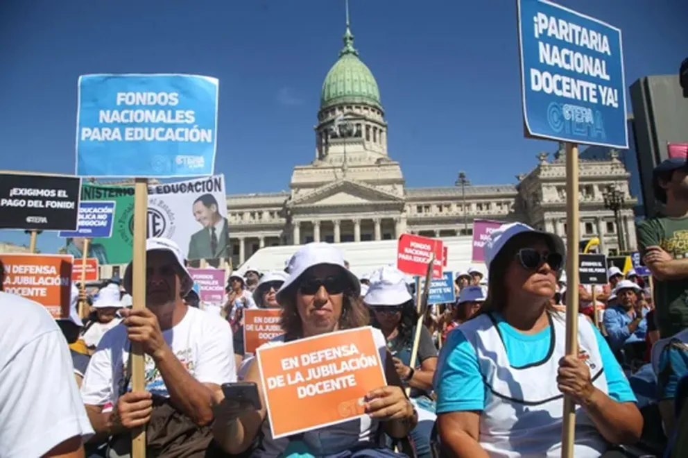 Convocaron a un paro nacional docente para el Jueves: reclaman mayor financiamiento educativo