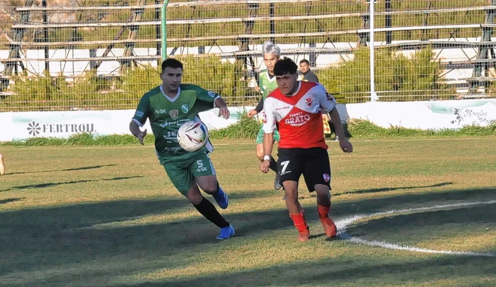 Sarmiento y Petroquímica, protagonistas de la definición