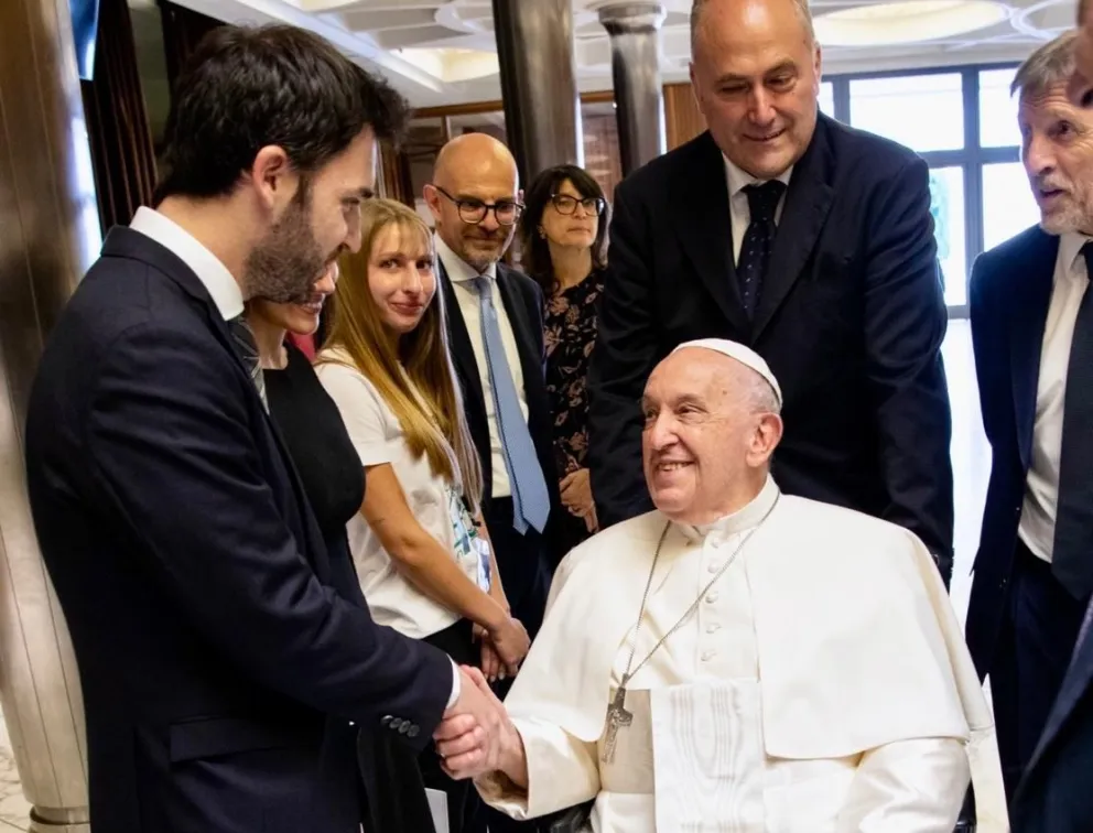 Torres se reunió con el Papa Francisco en el Vaticano