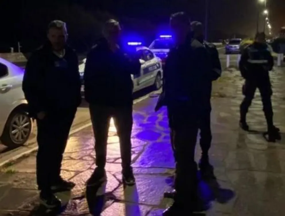 Policías insisten con un 50% de aumento salarial