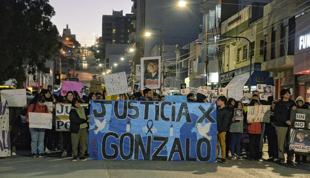 Segunda marcha pidiendo Justicia por el homicidio del adolescente Gonzalo Guenchur