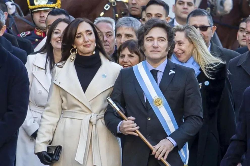 Milei tuvo su primer Tedeum en la Catedral: despertó pocos aplausos y se fue insultado