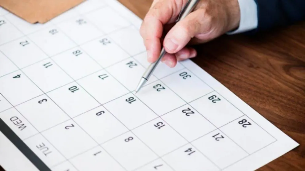 Cuándo es el próximo feriado nacional y por qué se forma una semana laboral de dos días