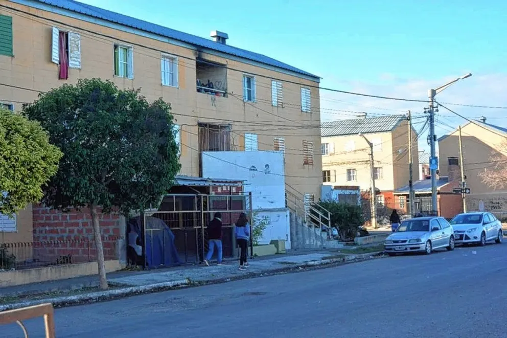 Trelew: Mataron a un hombre a puñaladas en un departamento