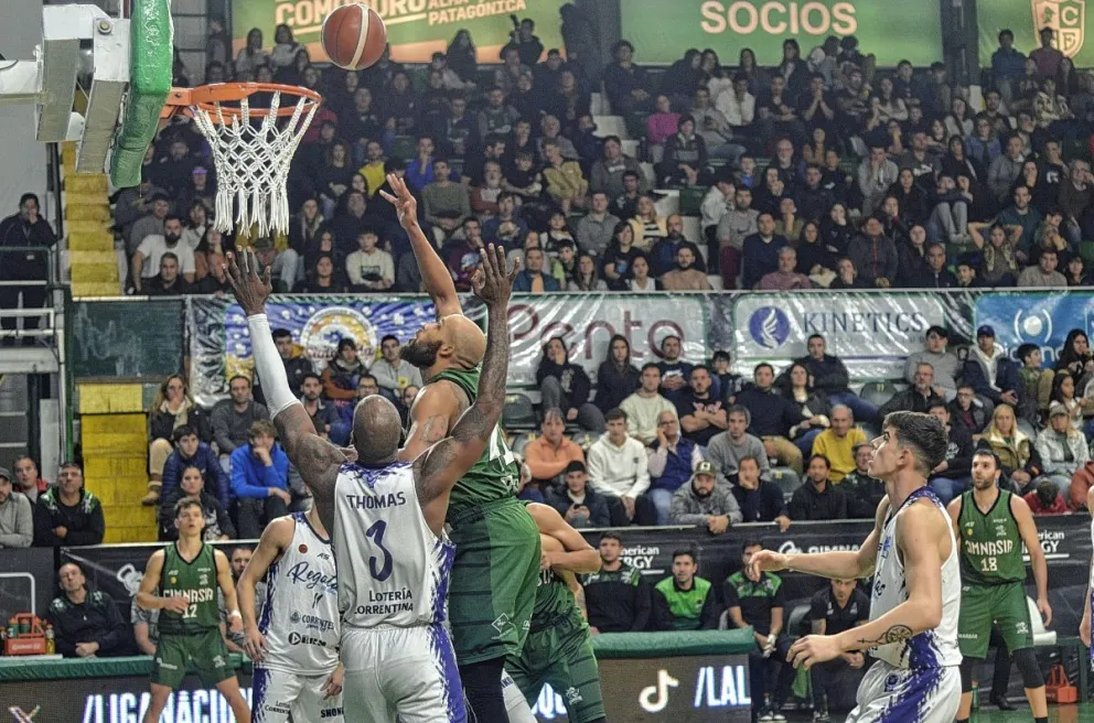Mal inicio de Gimnasia en los playoffs