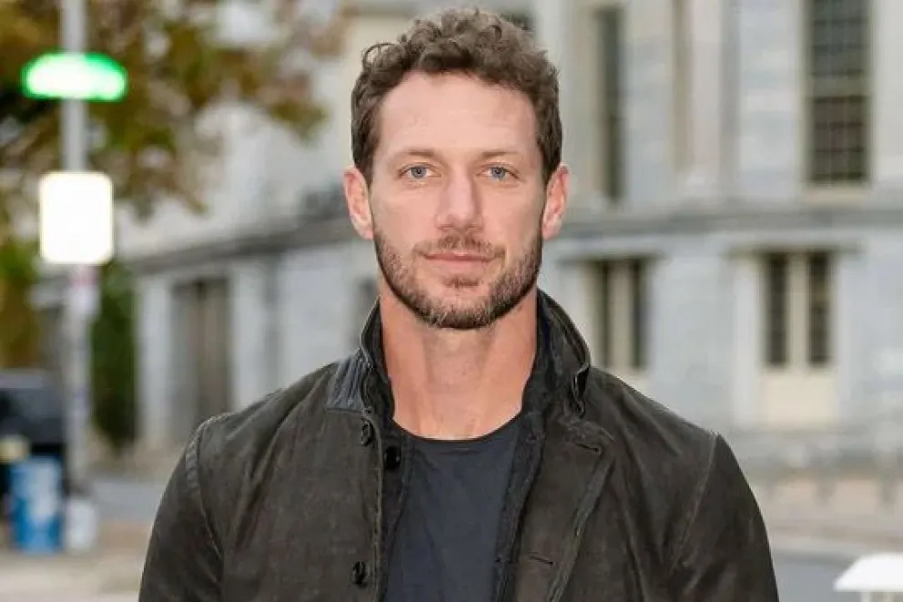 Estupor en Hollywood: mataron en un asalto a uno de los protagonistas de la serie de TV más antigua de EE.UU.