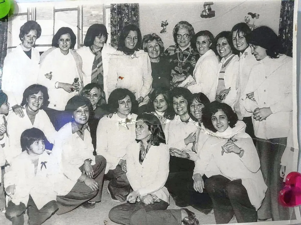 Recordatorio especial desde el histórico jardín “Juana Manso”
