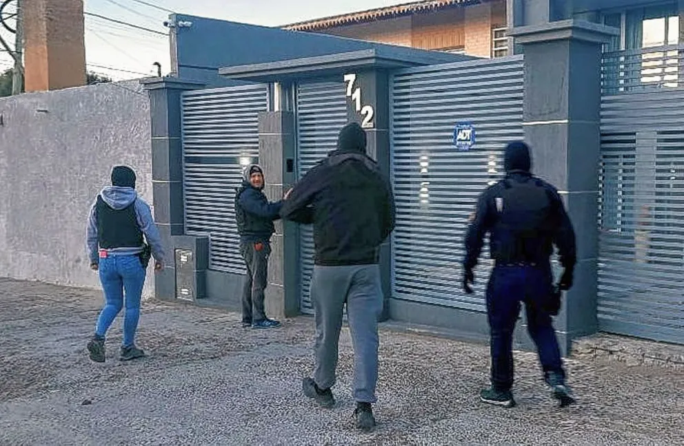 Detuvieron a un hombre en Comodoro por una estafa millonaria cometida en Esquel