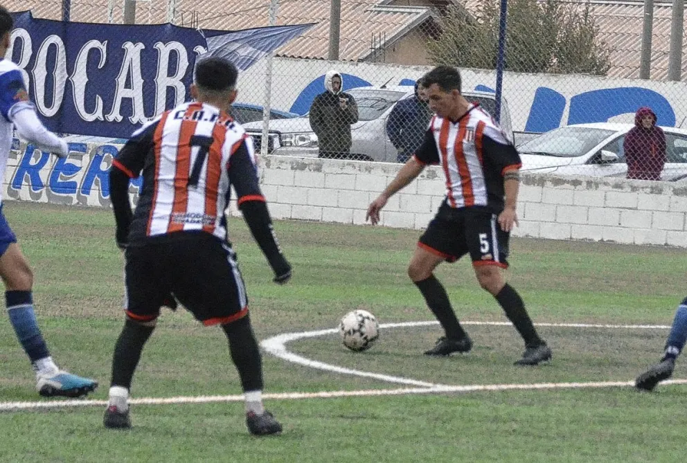 Ameghino visita a Talleres, en Roca