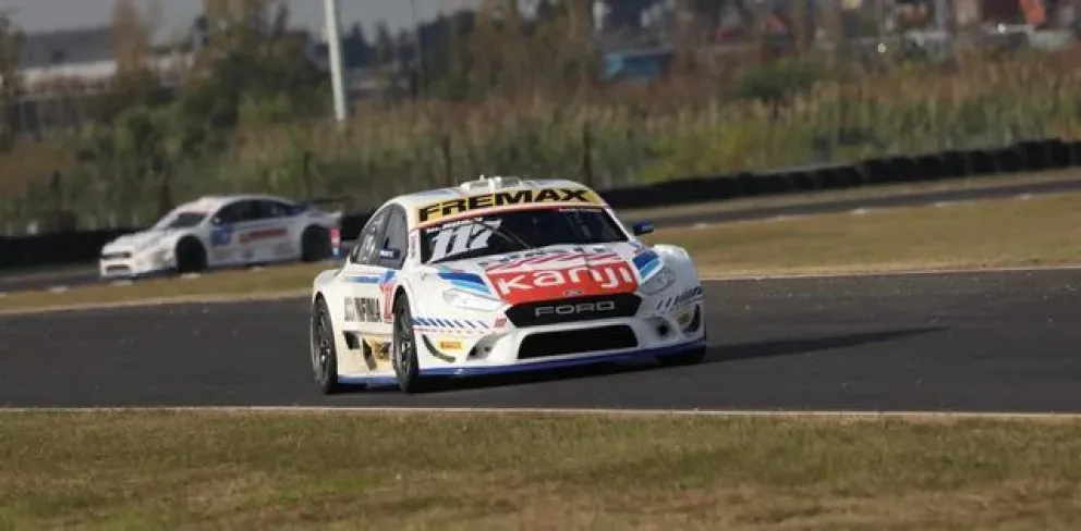 Matías Rossi se quedó con el triunfo en la quinta fecha del Top Race