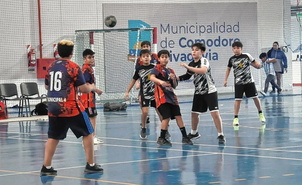 Jugaron la primera y los chicos