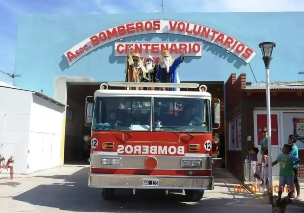 Bomberos de Neuquén le salvaron la vida a un niño que se ahogaba