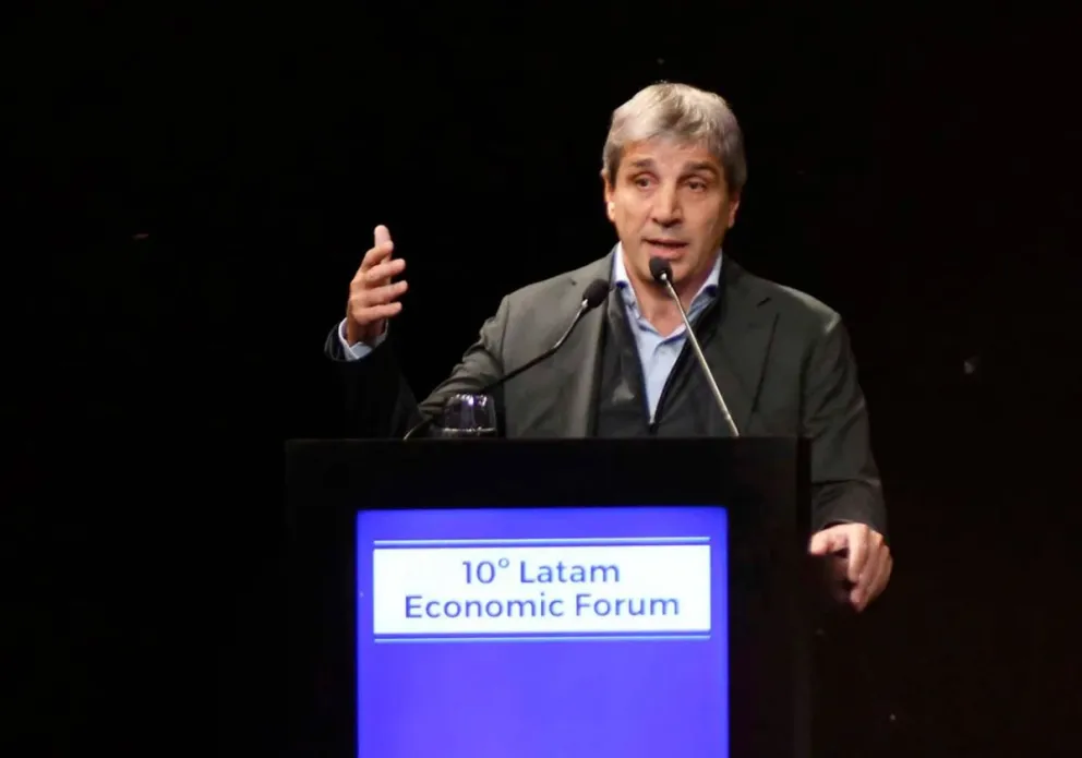 Para Caputo, "lo peor del ajuste ya pasó"