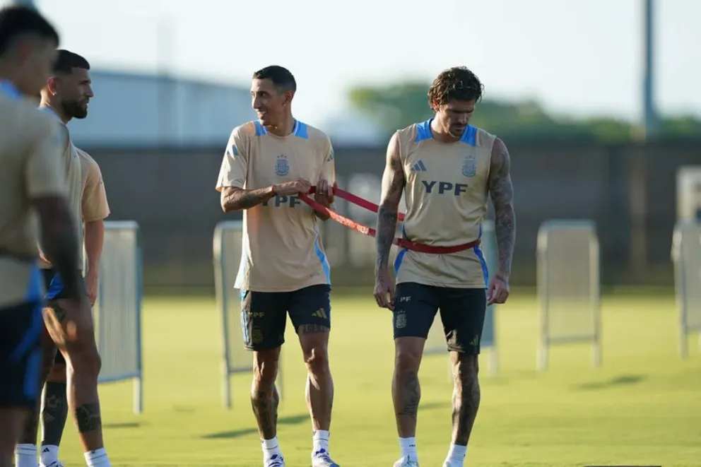 La Selección argentina se entrenó con plantel completo