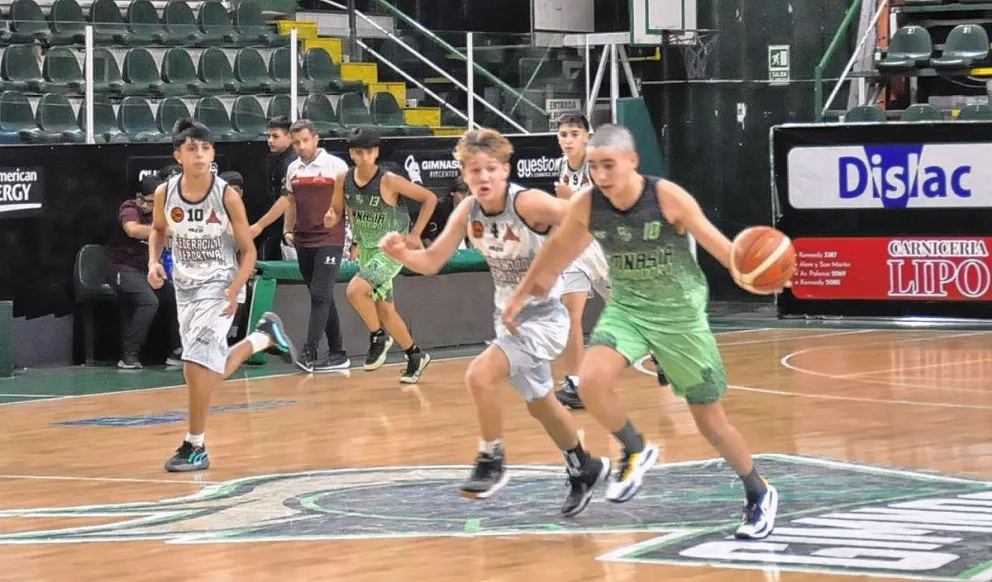 Se juega en cuatro gimnasios