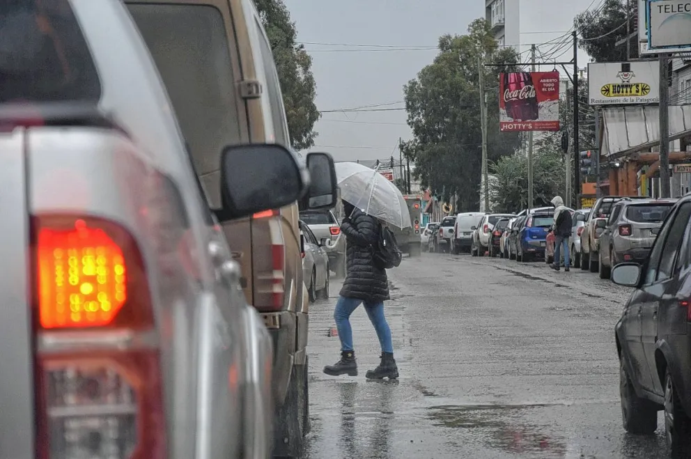 Domingo bajo alerta amarilla por lluvias en la zona sur de Chubut con posibilidad de nevadas