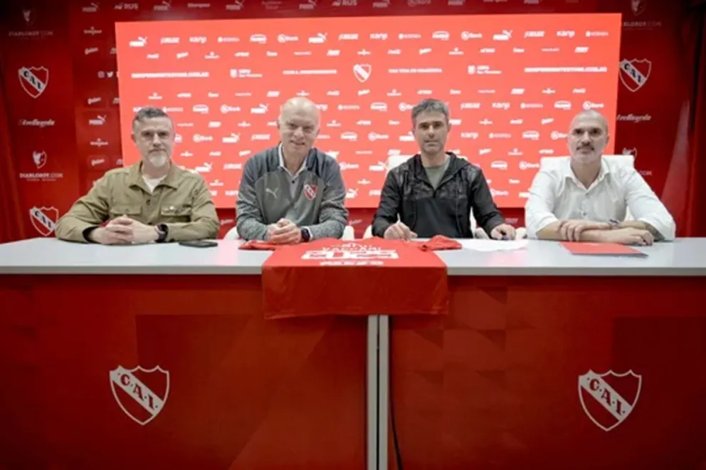 Independiente presentó a Vaccari como su nuevo DT: "Queremos que la gente esté bien representada"