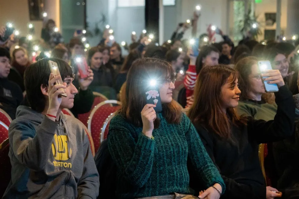 Más de 500 estudiantes participaron del taller sobre alfabetización y cultura digital