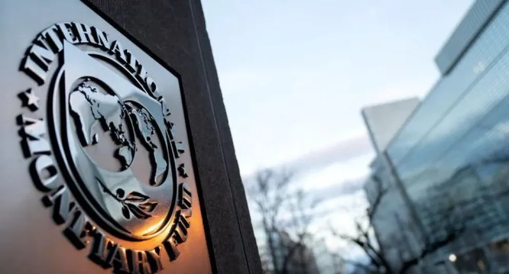 El FMI aprobó el desembolso de US$ 800 millones para la Argentina y dijo que el programa está "firmemente encaminado"