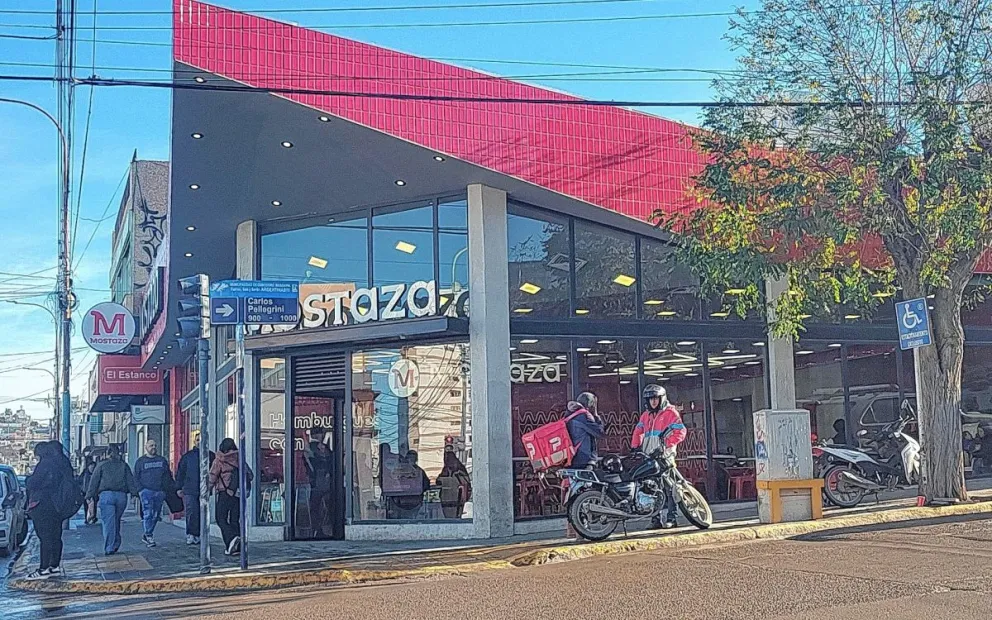 Los motociclistas repartidores señalan la necesidad de mayor concientización al volante