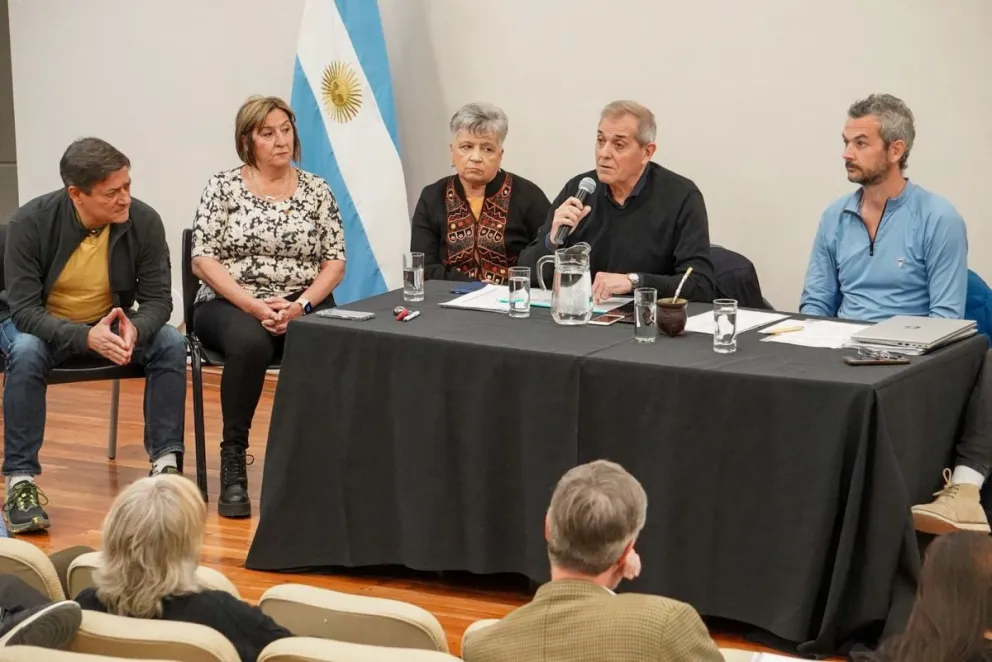 El ministro Punta y el secretario Cittadini informaron a diputados sobre infraestructura escolar y el Plan Integral de Alfabetización