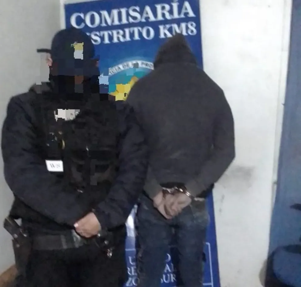 Atraparon a un ladrón mientras se escondía en una obra