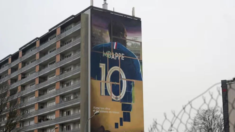 En la ‘banlieue’ de Mbappé, donde el mensaje contra Le Pen llega, pero no siempre convence