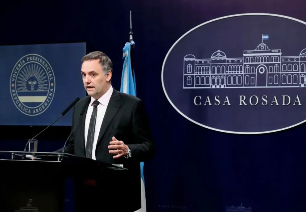 Adorni quedará a cargo de las empresas públicas de comunicación
