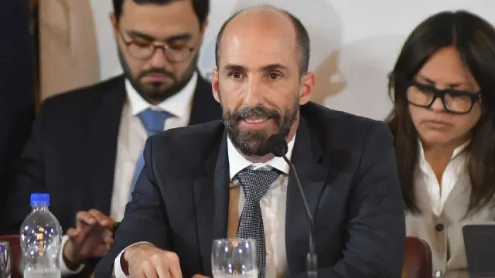 En plena rosca en Diputados, el Gobierno confirmó que vuelve a la carga con privatizaciones y mantiene los cambios al RIGI
