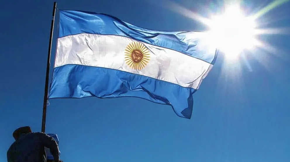Hoy se conmemora el Día de la Bandera