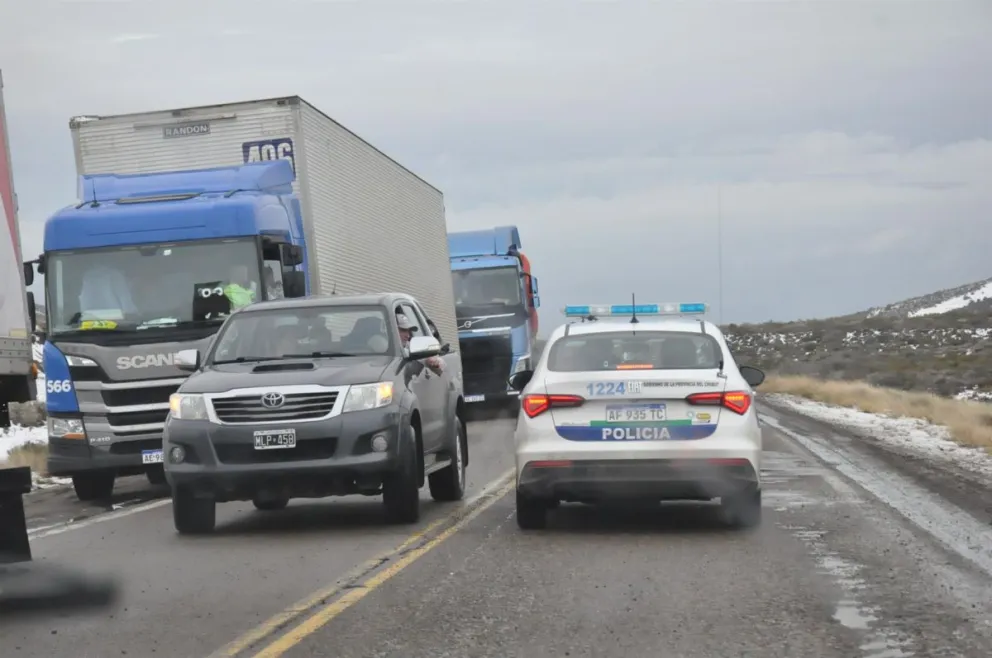 Provincia trabaja para normalizar la circulación de la Ruta 3 en el tramo Comodoro Rivadavia - Trelew 