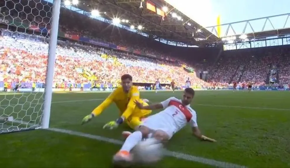 Video: el insólito gol en contra de Turquía ante Portugal