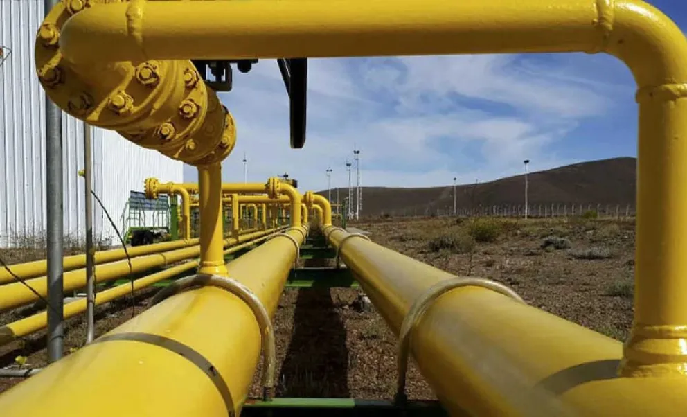 Dos provincias pugnan por una inversión millonaria que promete generar divisas a una escala inédita