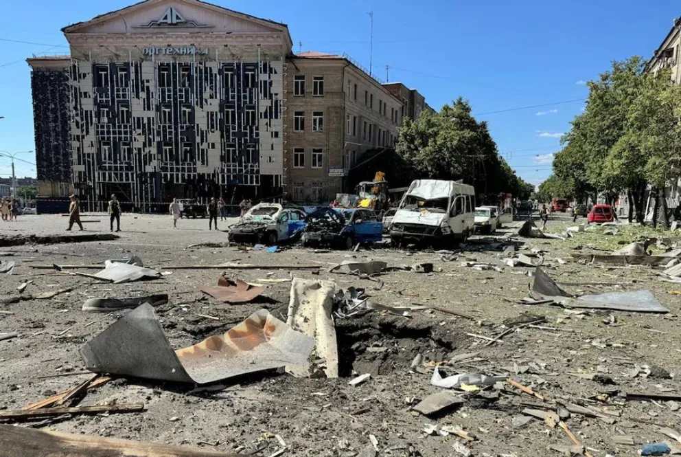 Un bombardeo ruso deja tres muertos y 52 heridos en Járkov, Ucrania