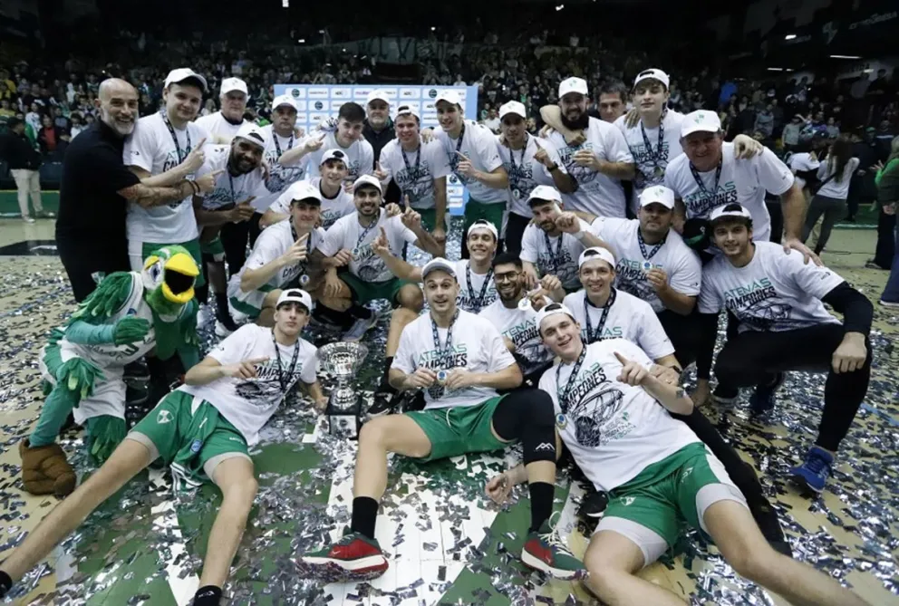 Atenas volvió a Liga Nacional